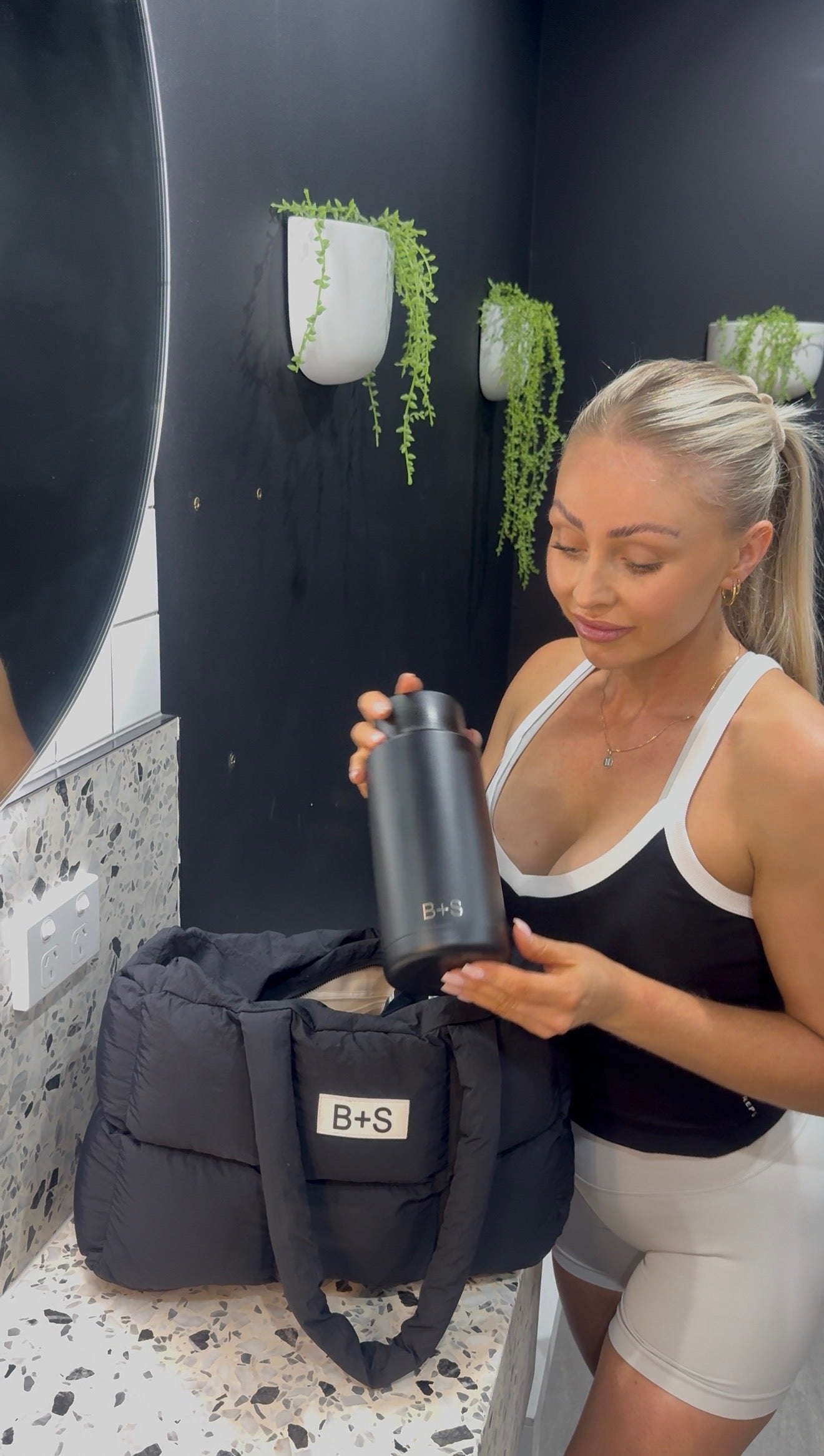 1L Stainless Water Bottle - Black